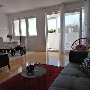 Sunny Spot Apartman