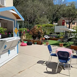 Crazy House Auberge de jeunesse